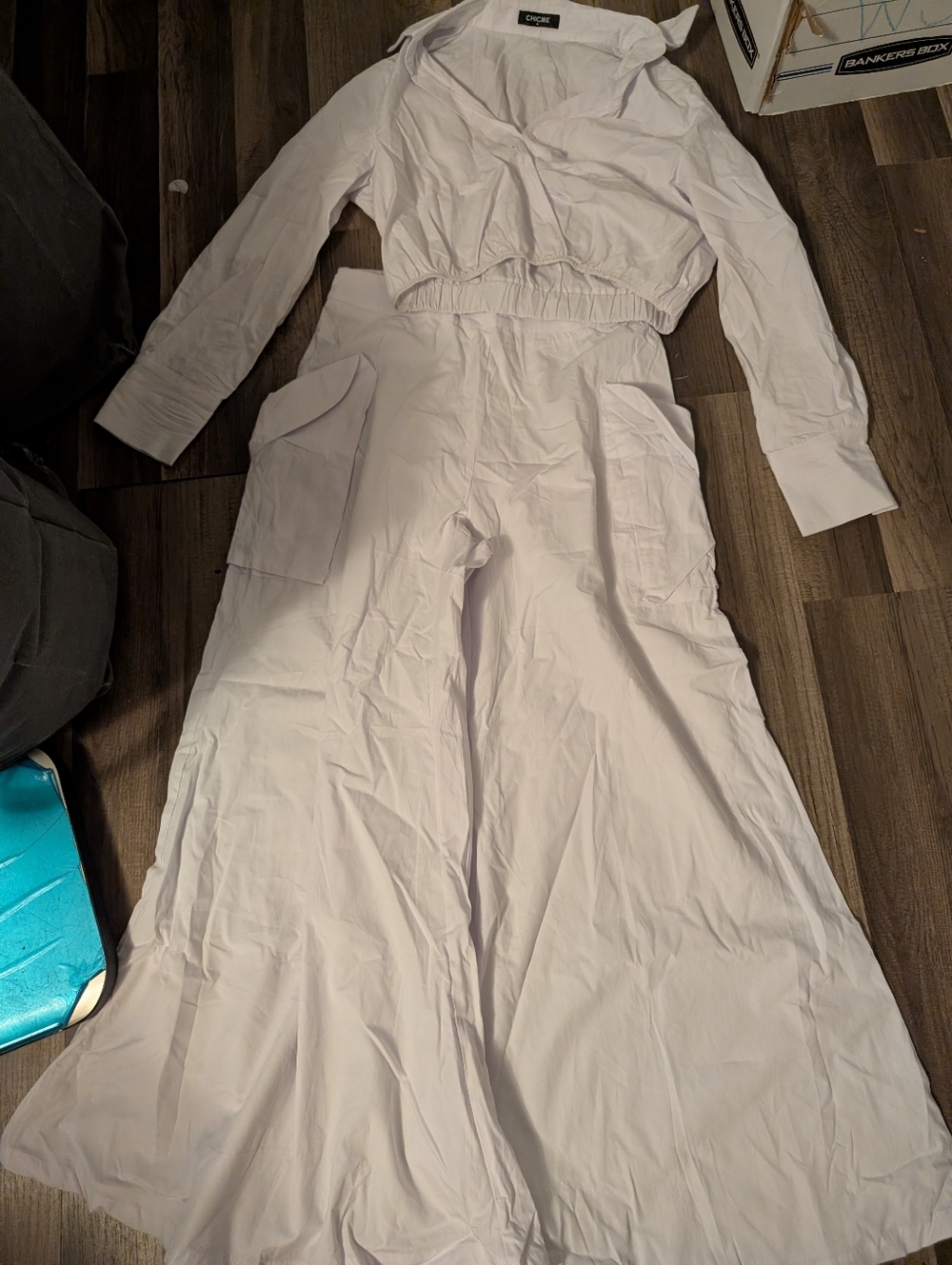 New Chicme Medium White Wide-Leg 2 Piece